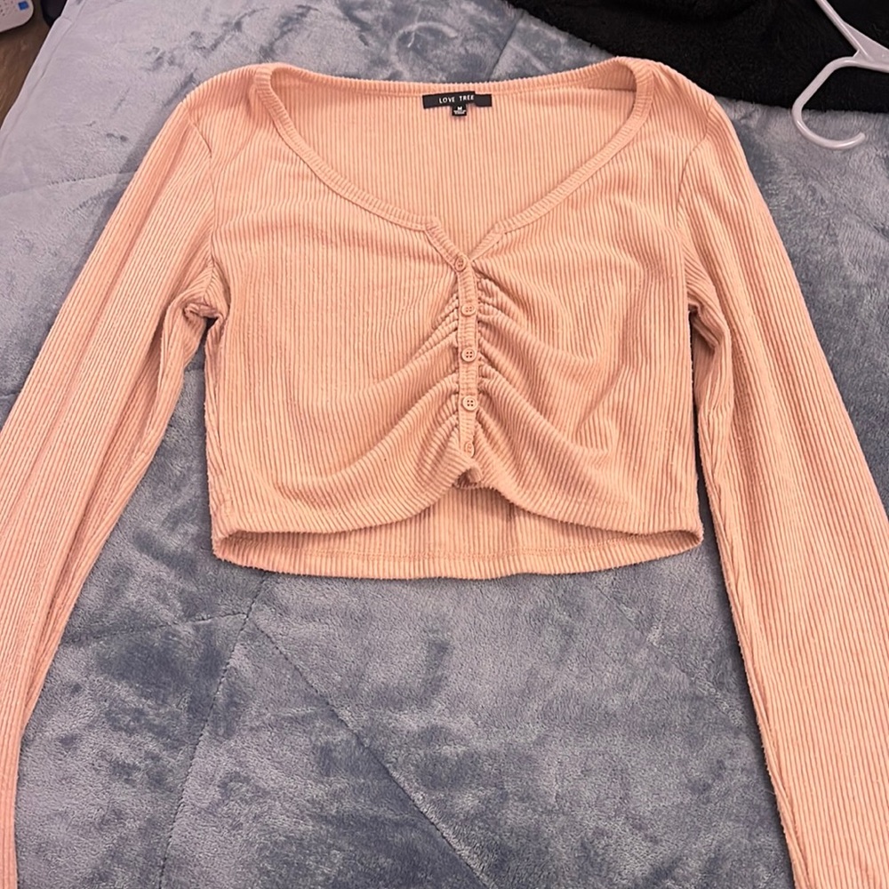 Coral long sleeve crop top